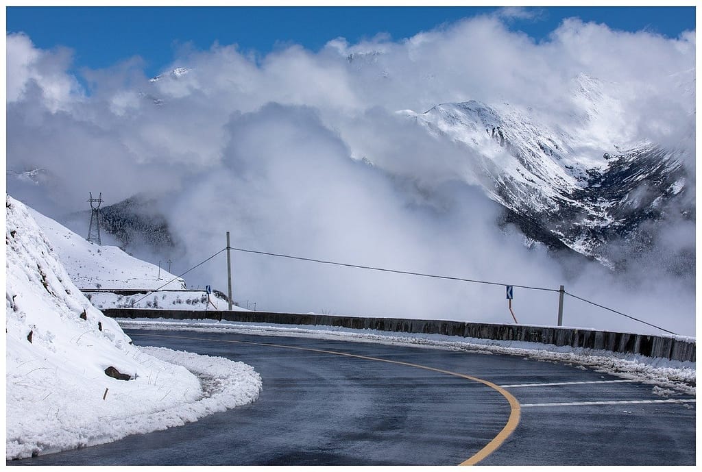 snow mountain, pakistan lang mountain, sea of clouds, blue sky, highway, balang mountain, cloud
